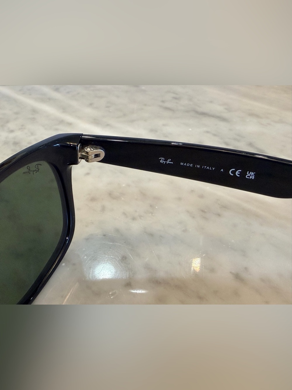 Ray-Ban Wayfarer Classic Sunglasses - Picture 2 of 5
